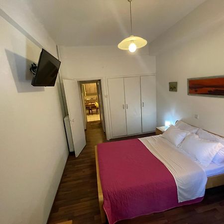 Apartmán Διαμερίσμα Με 1 Κρεβατοκάμαρα Και Ένα Σαλόνι Atény Exteriér fotografie